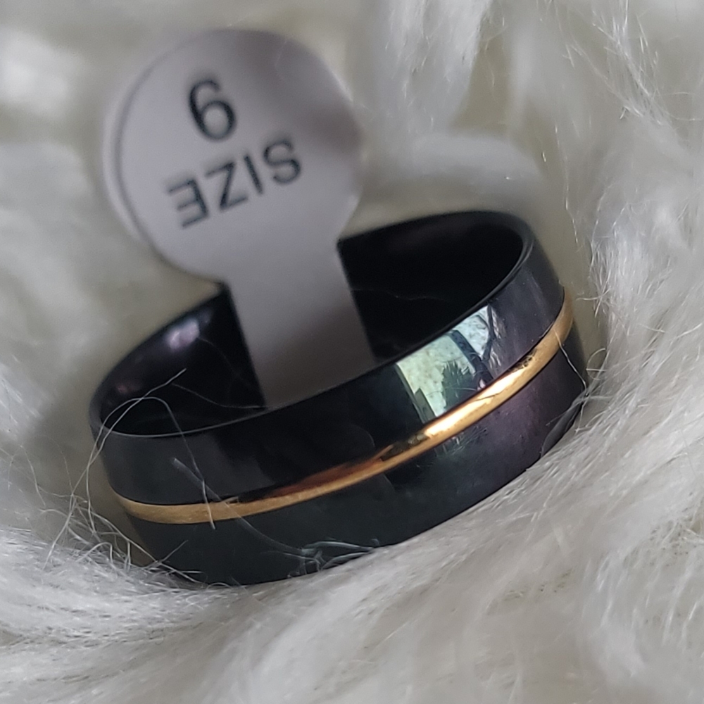 NEW Black Gold Stripe Ring Size 10